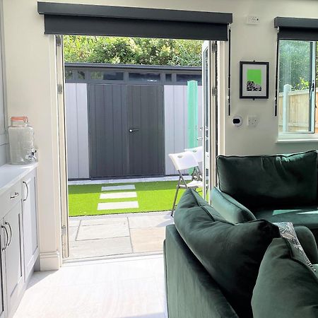 Superb Townhouse Near Vibrant Gloucester Road Бристоль Екстер'єр фото