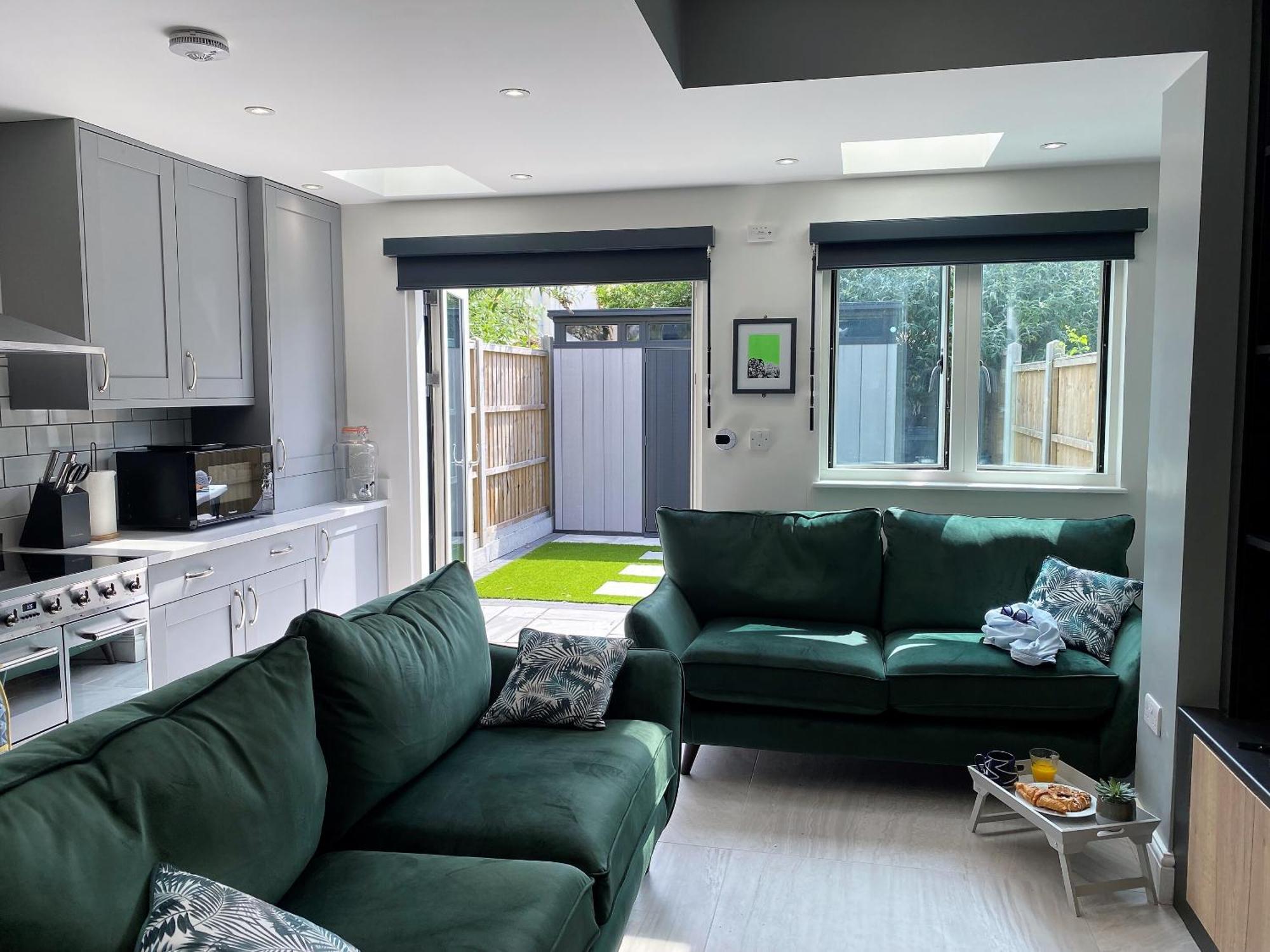 Superb Townhouse Near Vibrant Gloucester Road Бристоль Екстер'єр фото