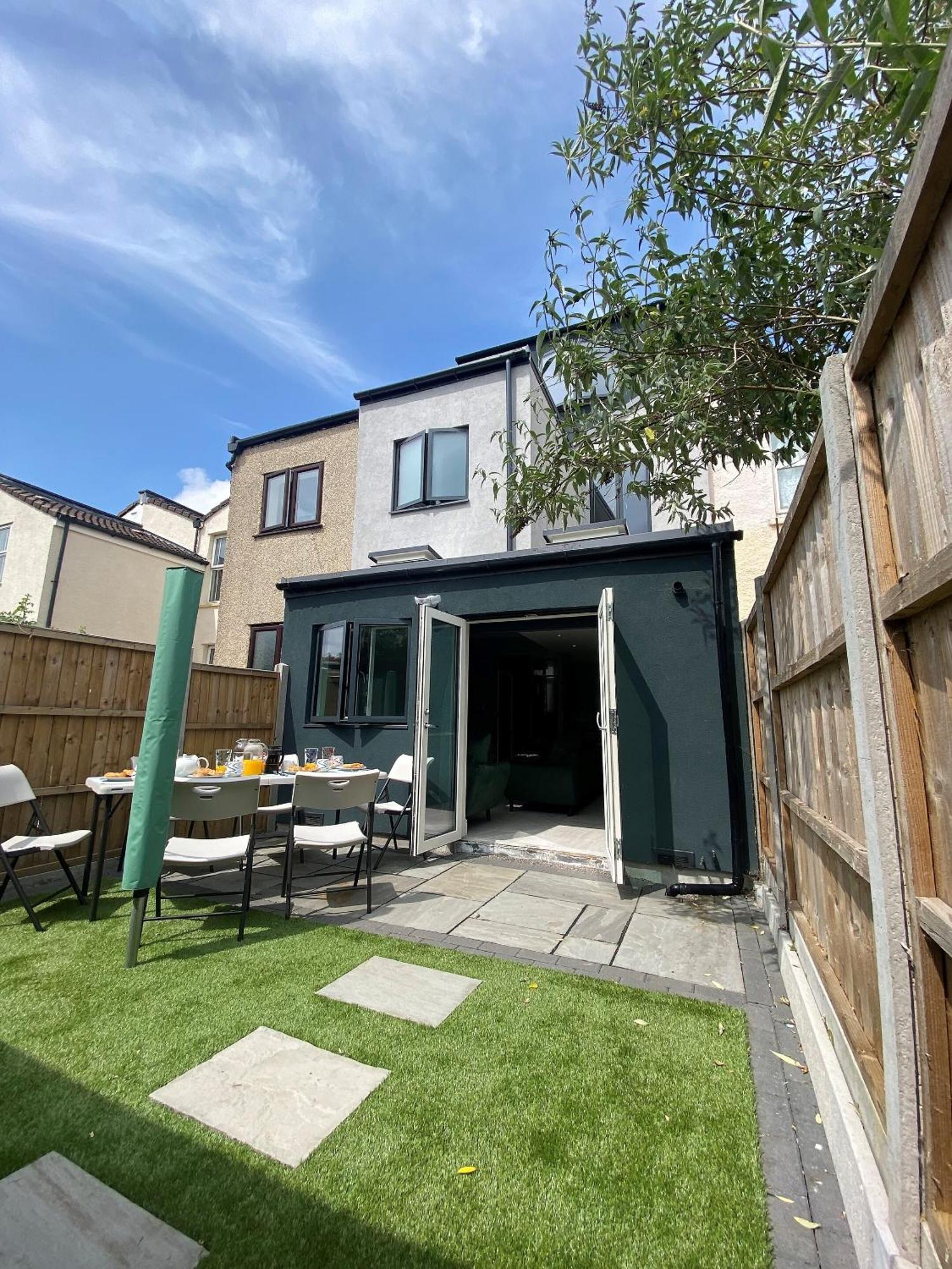 Superb Townhouse Near Vibrant Gloucester Road Бристоль Екстер'єр фото