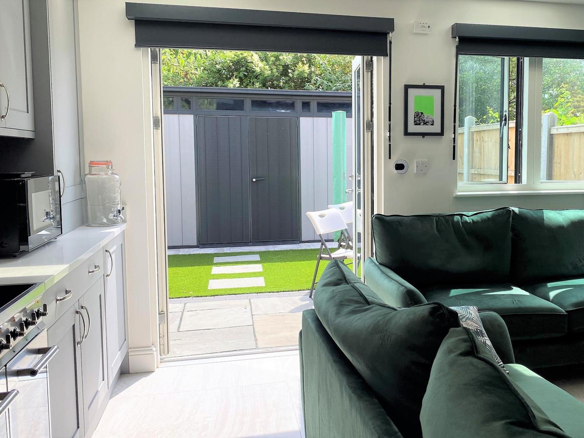 Superb Townhouse Near Vibrant Gloucester Road Бристоль Екстер'єр фото