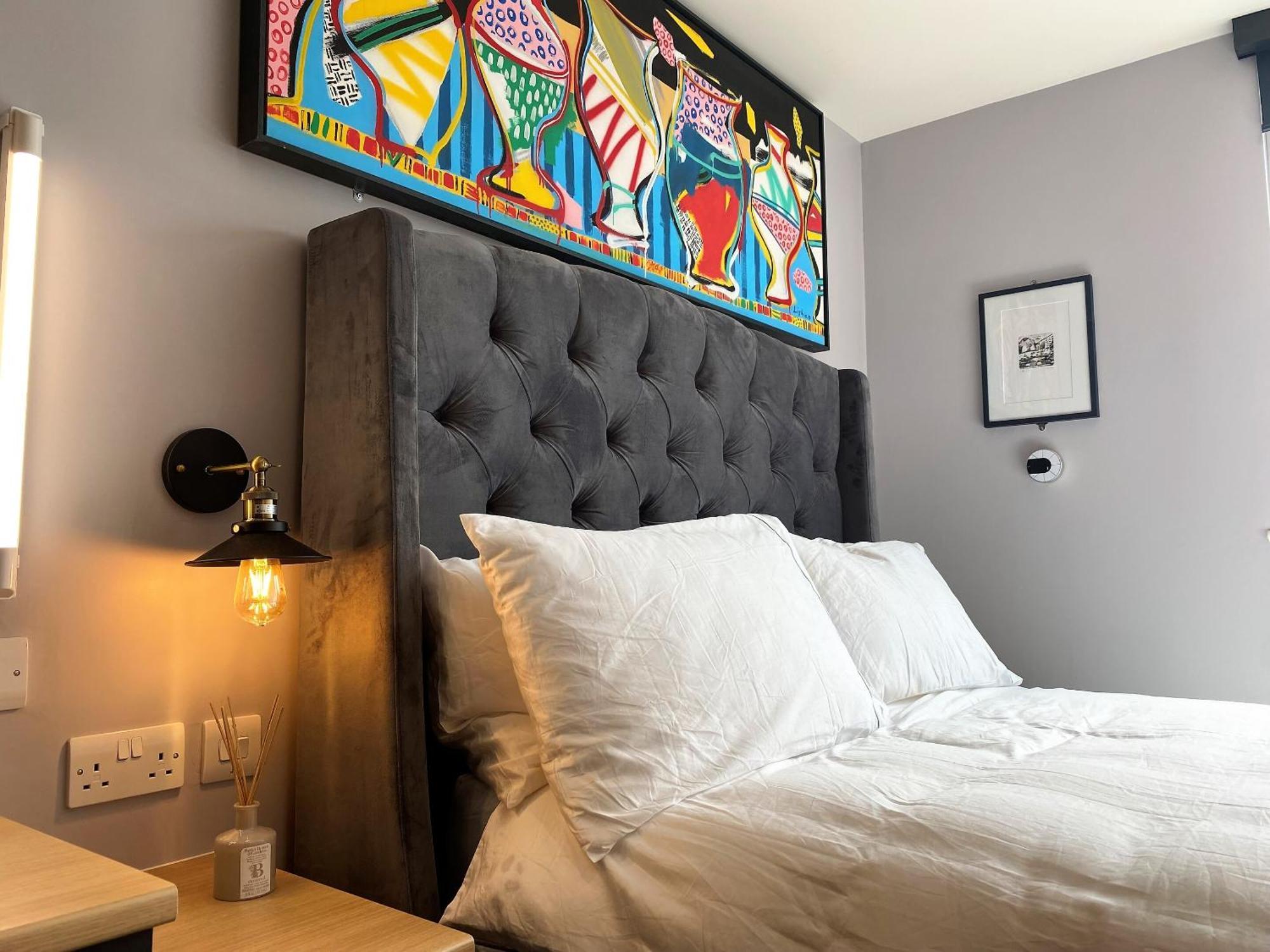 Superb Townhouse Near Vibrant Gloucester Road Бристоль Екстер'єр фото