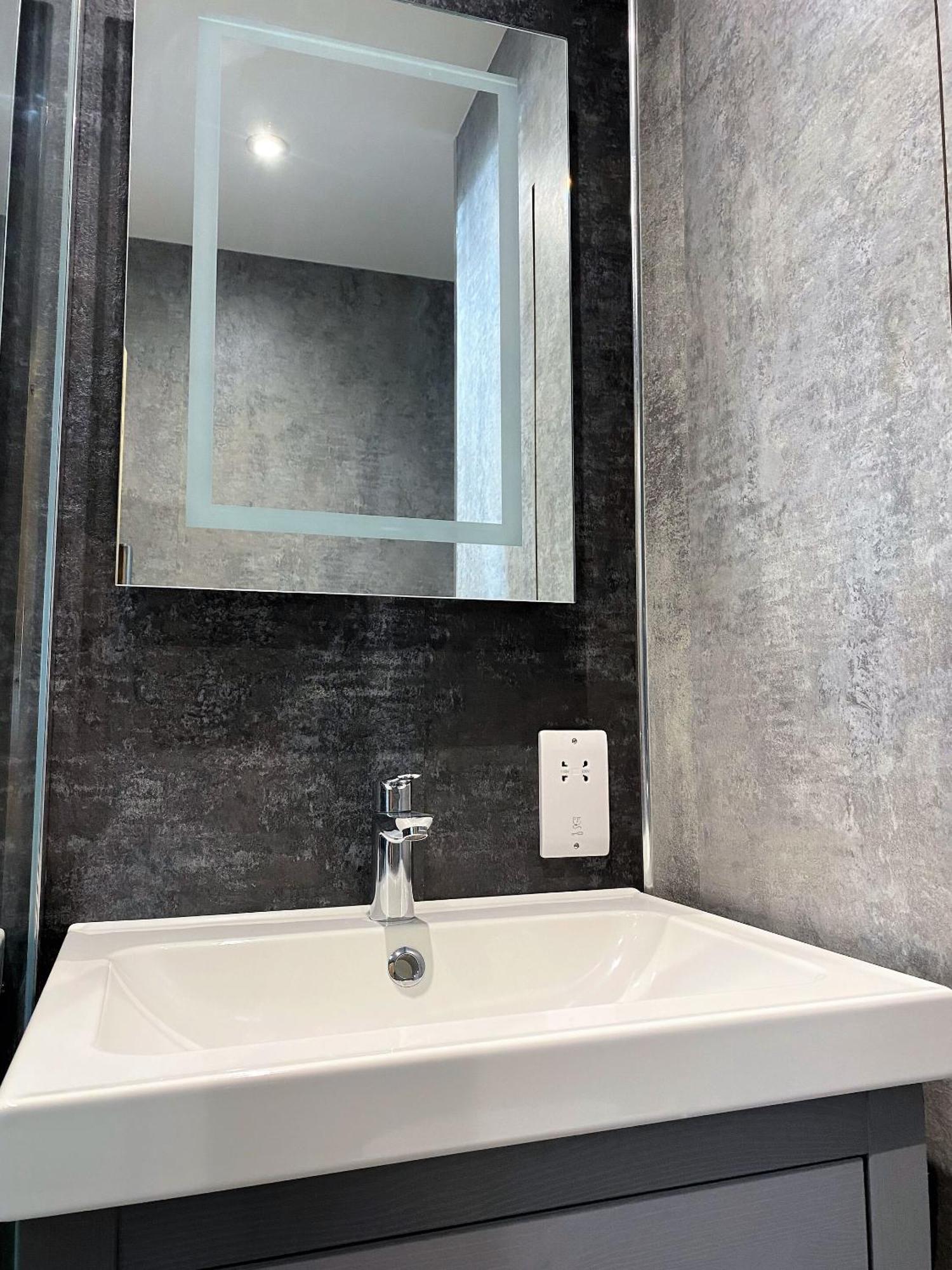 Superb Townhouse Near Vibrant Gloucester Road Бристоль Екстер'єр фото